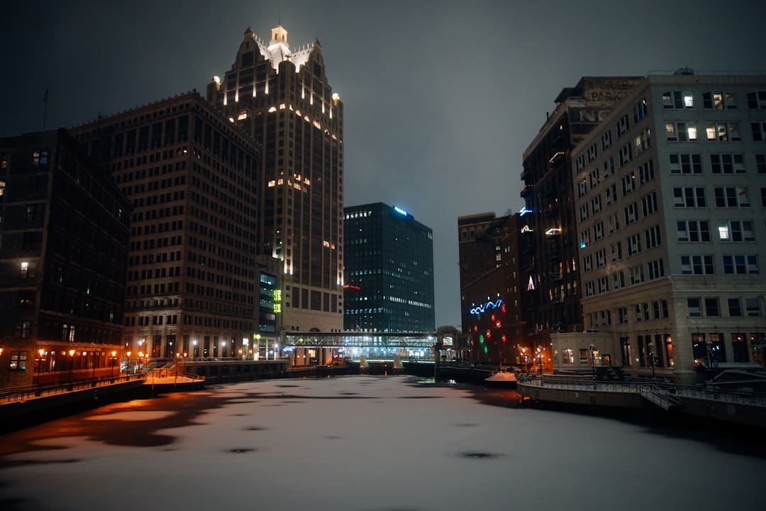 http://www.kcrea.cc/skin/default/image/zoomin.gif